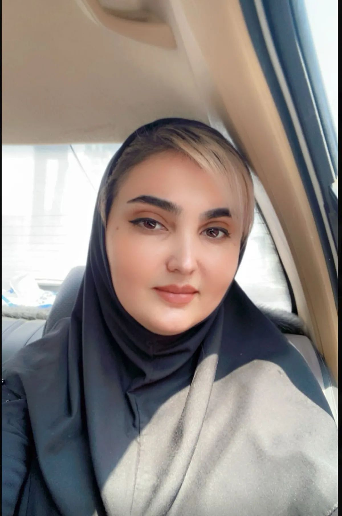 کارشناس ثمینه شهبازی مقدم کارشناسی مامایی