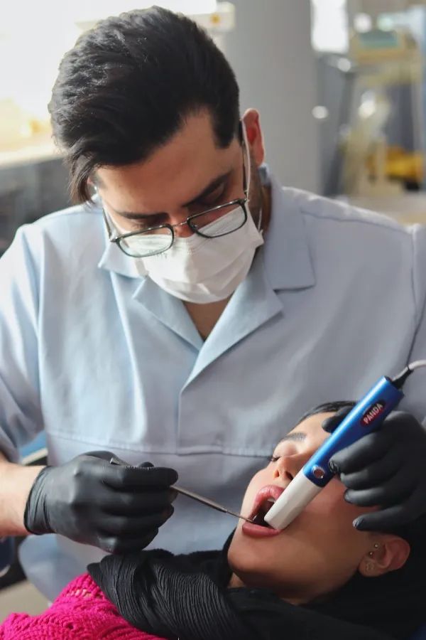 دکتر بهنام بوستان آراء دکترای دندانپزشکی