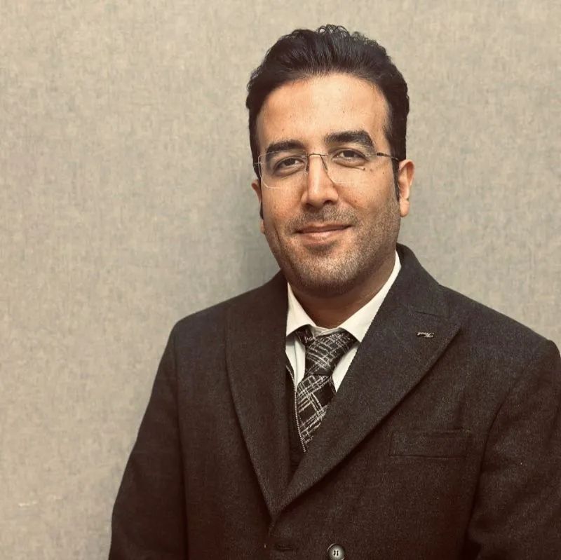 دکتر سجاد رنجبر جراح و متخصص گوش و حلق و بینی جراح زیبایی بینی و صورت