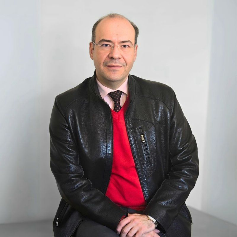 دکتر فربد امامی یگانه