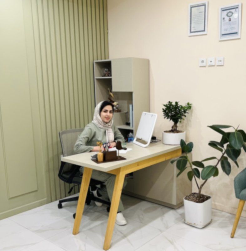 دکتر عاطفه ناصحی