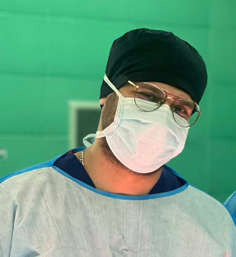 علی قنبری جراح ارتوپدی و مفاصل -  درد زانو - کمر درد, رباط صلیبی ، دیسک کمر