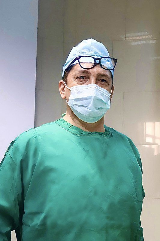 دکتر علیرضا سنمار