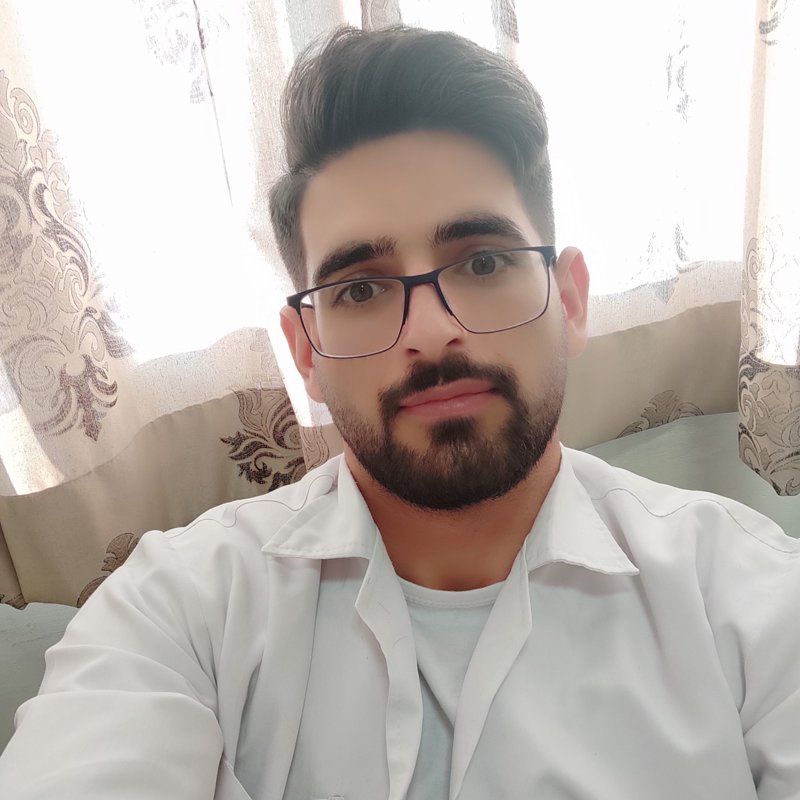 دکتر مصطفی یزدان پرست