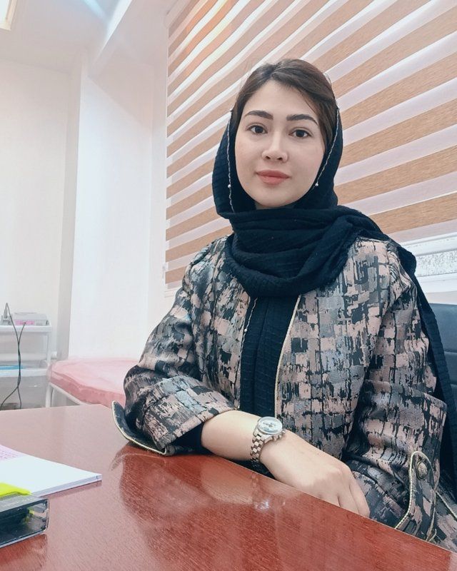 دکتر عارفه عزیزی کورعباسلو کارشناسی مامایی