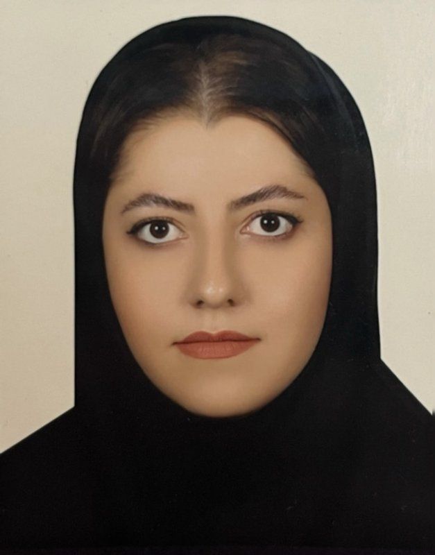 دکتر مریم خانجانی دکترای حرفه‌ای دندانپزشکی