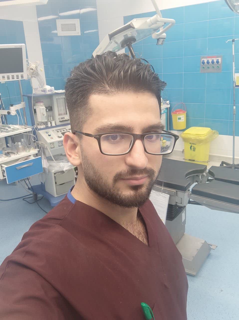 دکتر حسین قائدامینی دکترای پزشکی