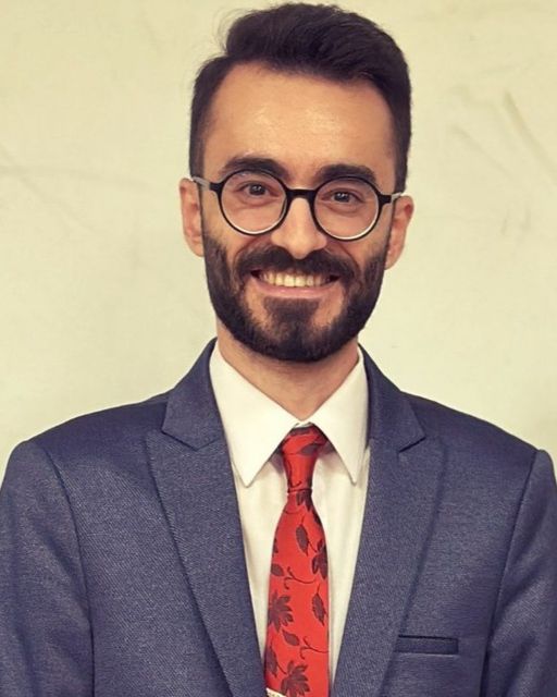 دکتر دانیال فکوری