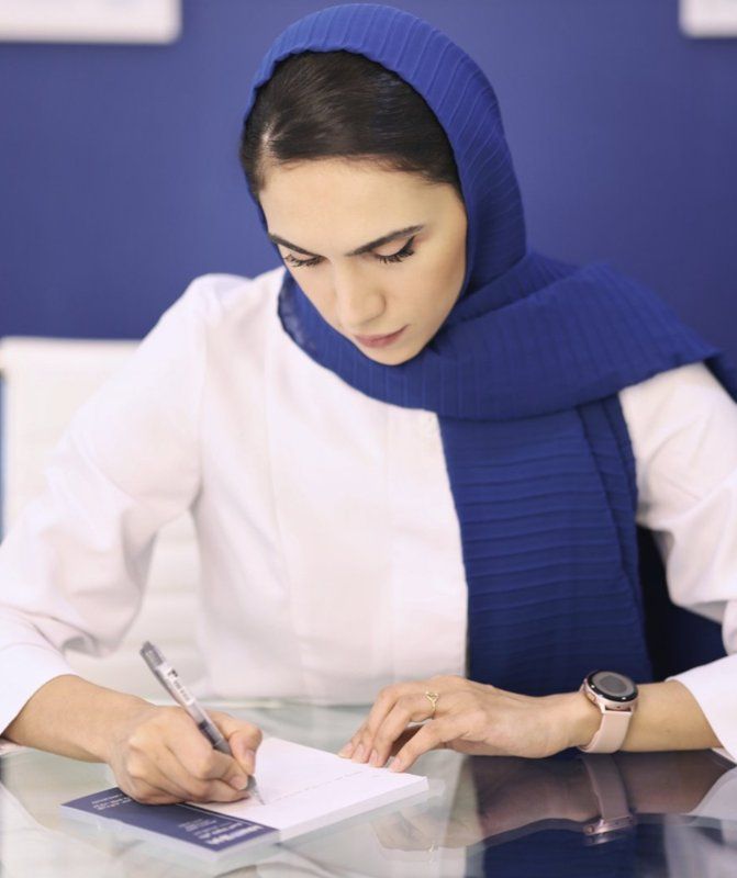 دکتر مانوشا امیری سیاوشانی