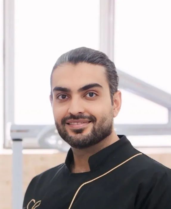 دکتر فرامرز امین الرعایائی اردکانی دکترای حرفه ای دندانپزشکی