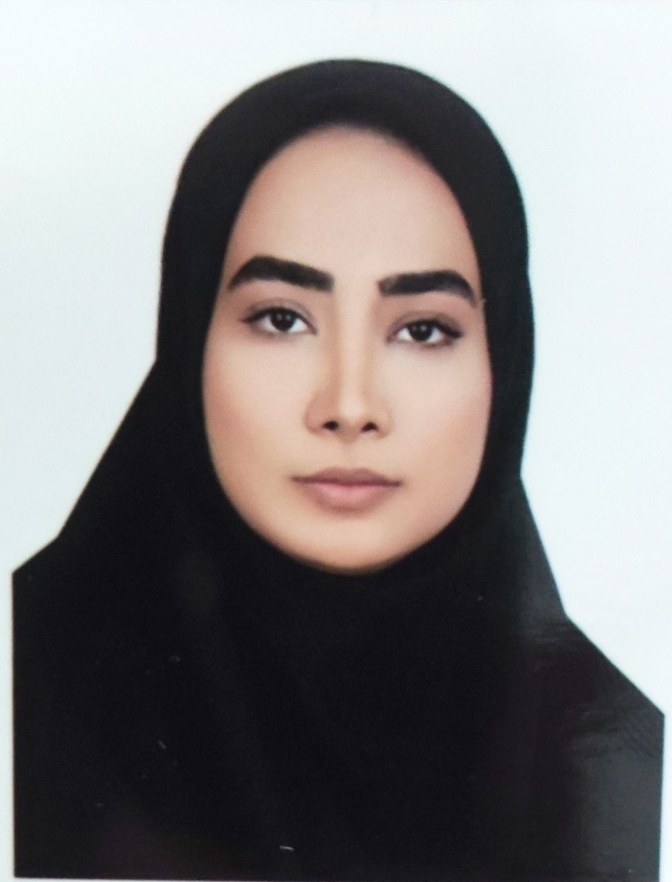 دکتر نرگس حاتم