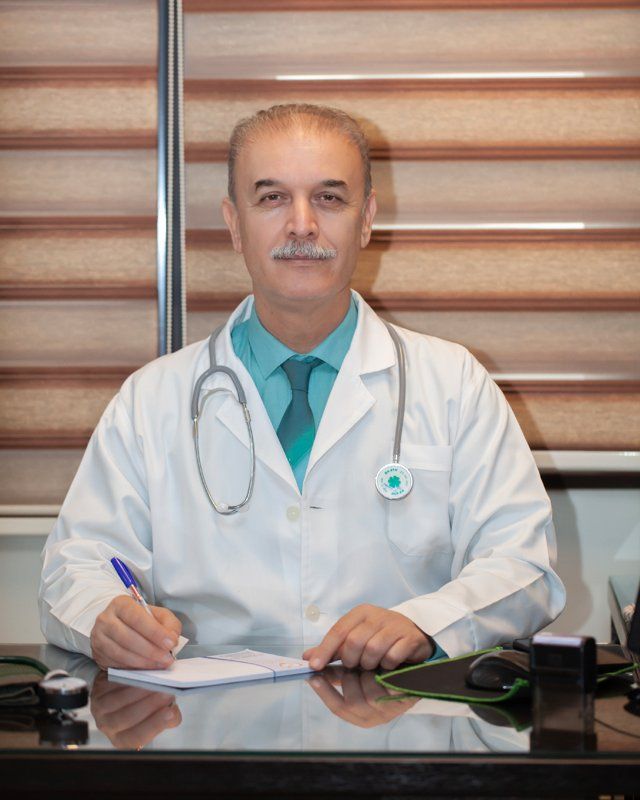 دکتر ایرج رمضانی