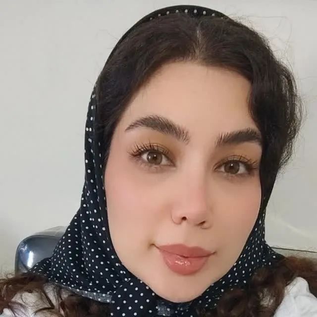 کارشناس فاطمه رمضانی کارشناسی مامایی