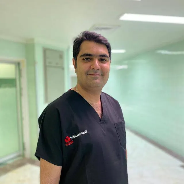 دکتر حسین رجبی بهاءآبادی