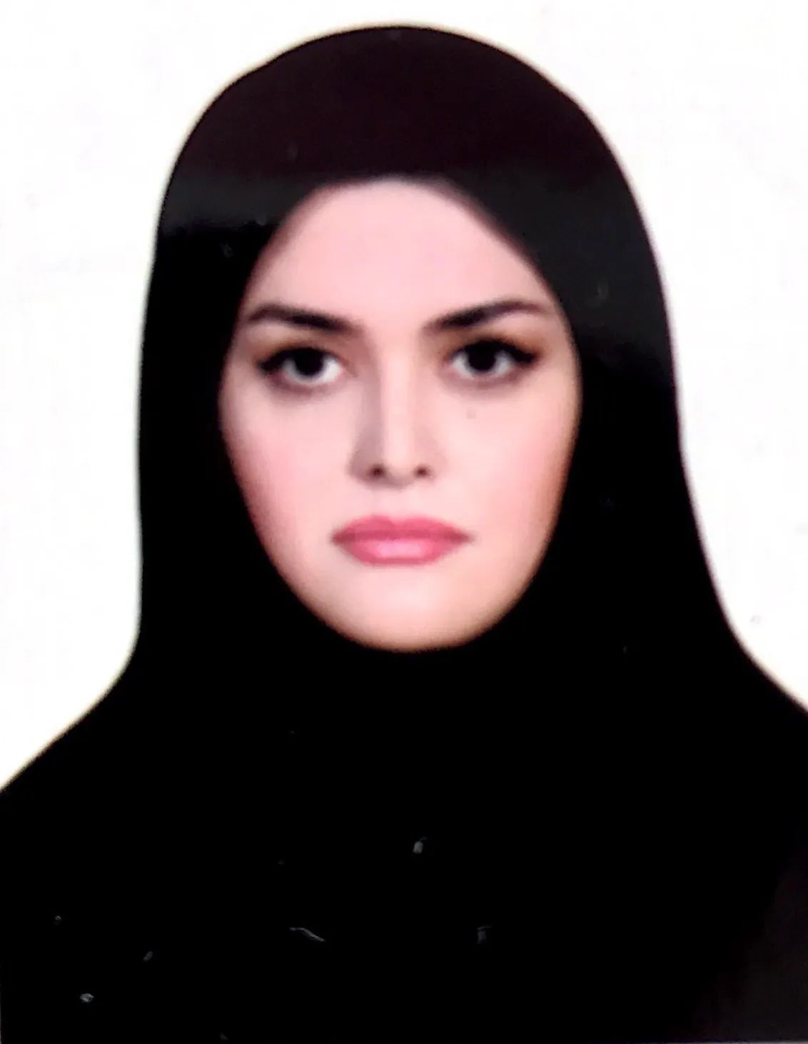 نیلوفر نوری زاده متخصص قلب و عروق (دارای بورد تخصصی ناسیونال)