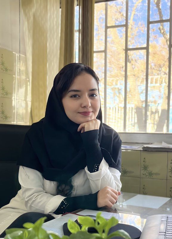 دکتر فرزانه فتح آبادی