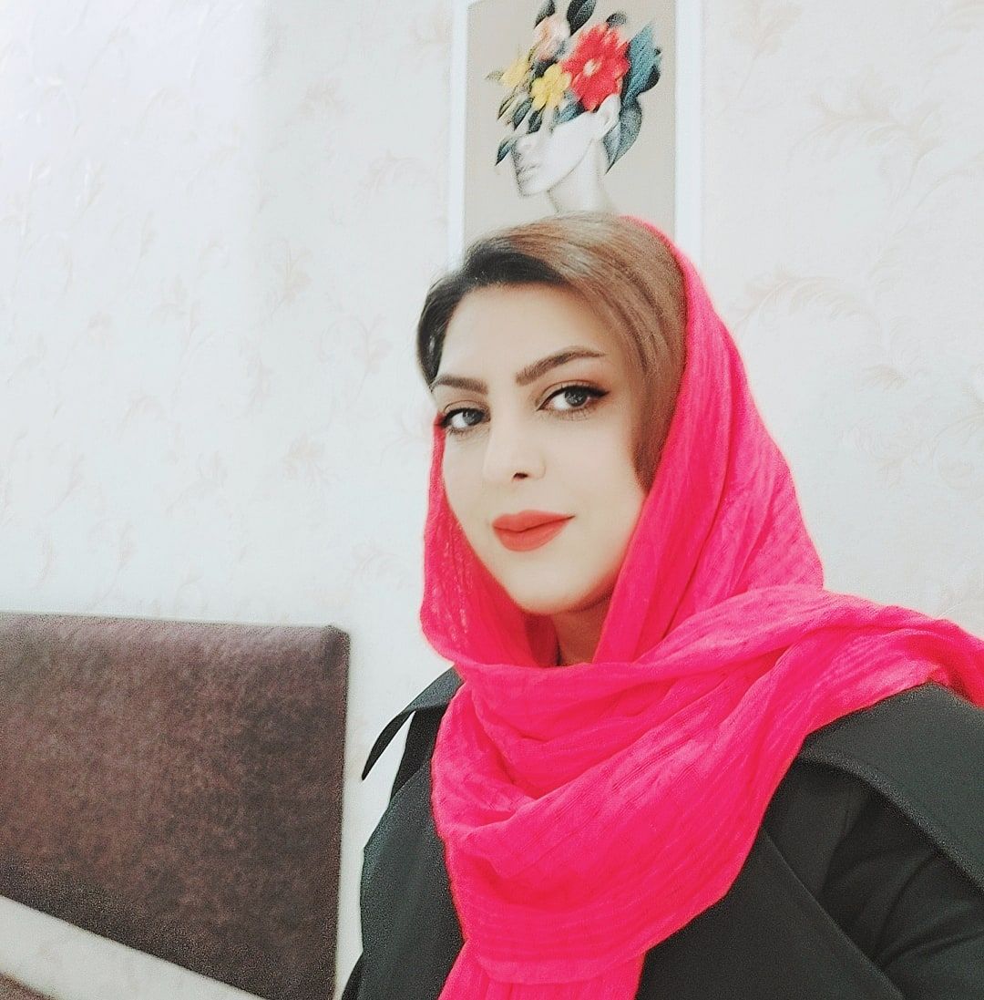 دکتر فرزانه کرمی متخصص روانپزشکی, دکترای پزشکی