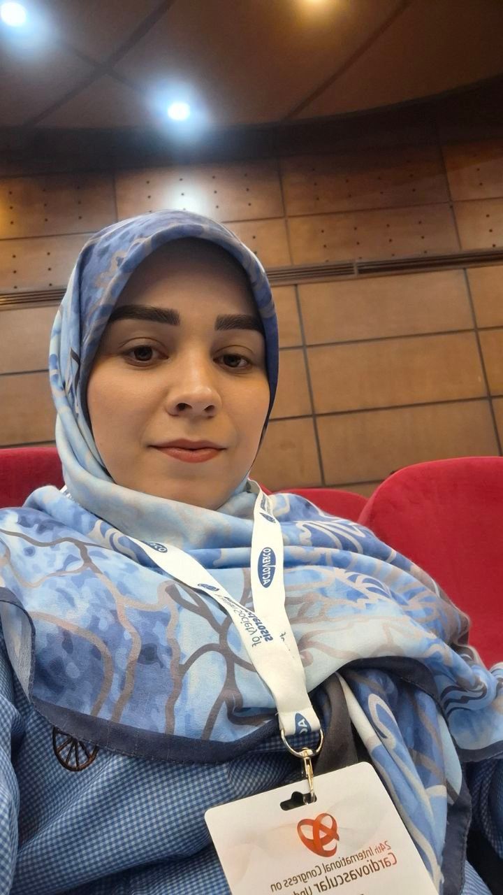 زهرا ربیعی متخصص بیماریهای قلب و عروق, دکترای پزشکی