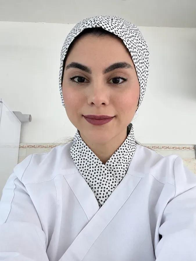 دیبا روناسی دکترای دندانپزشکی