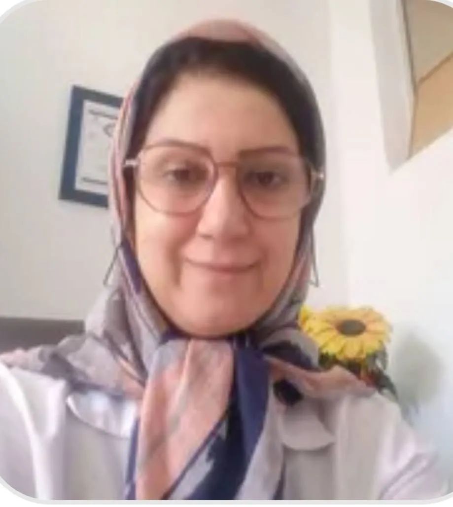 فریده سکاکیان کارشناسی مامایی