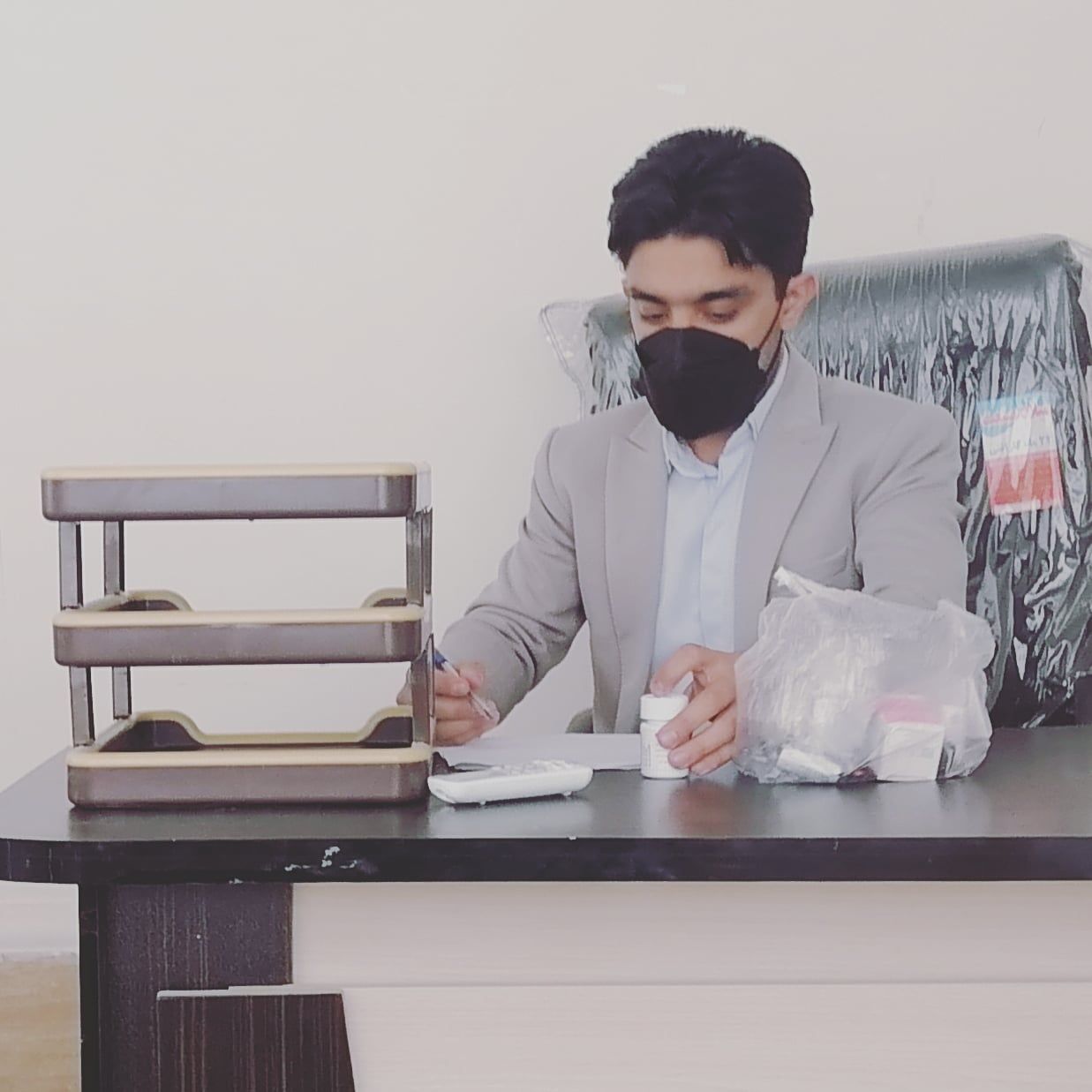 دکتر بزی اله ری