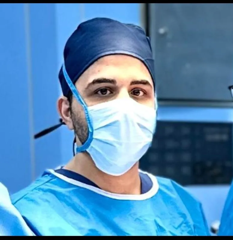 دکتر مجید سیرگانی جراح و متخصص  ارتوپدی ، مشاوره و درمان بیماری های زانو ، شانه ، لگن و ستون فقرات . تشخیص و درمان بیماری های اسکلتی کودکان ، تشخیص و درمان انواع شکستگی ها و تعویض مفصل ، تشخیص و درمان آسیب های ورزشی زانو  ، رباط و منیسک
