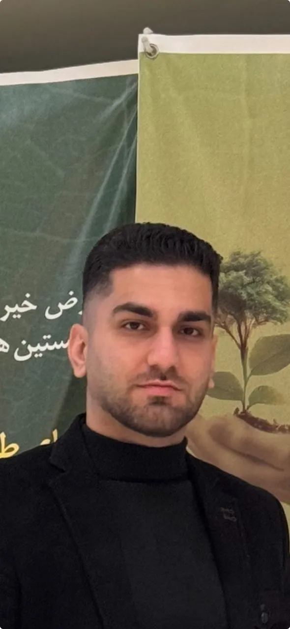 دکتر امیر حسین نادری متخصص بیماری های پوست،مو و زیبایی از دانشگاه تهران/بیمارستان رازی