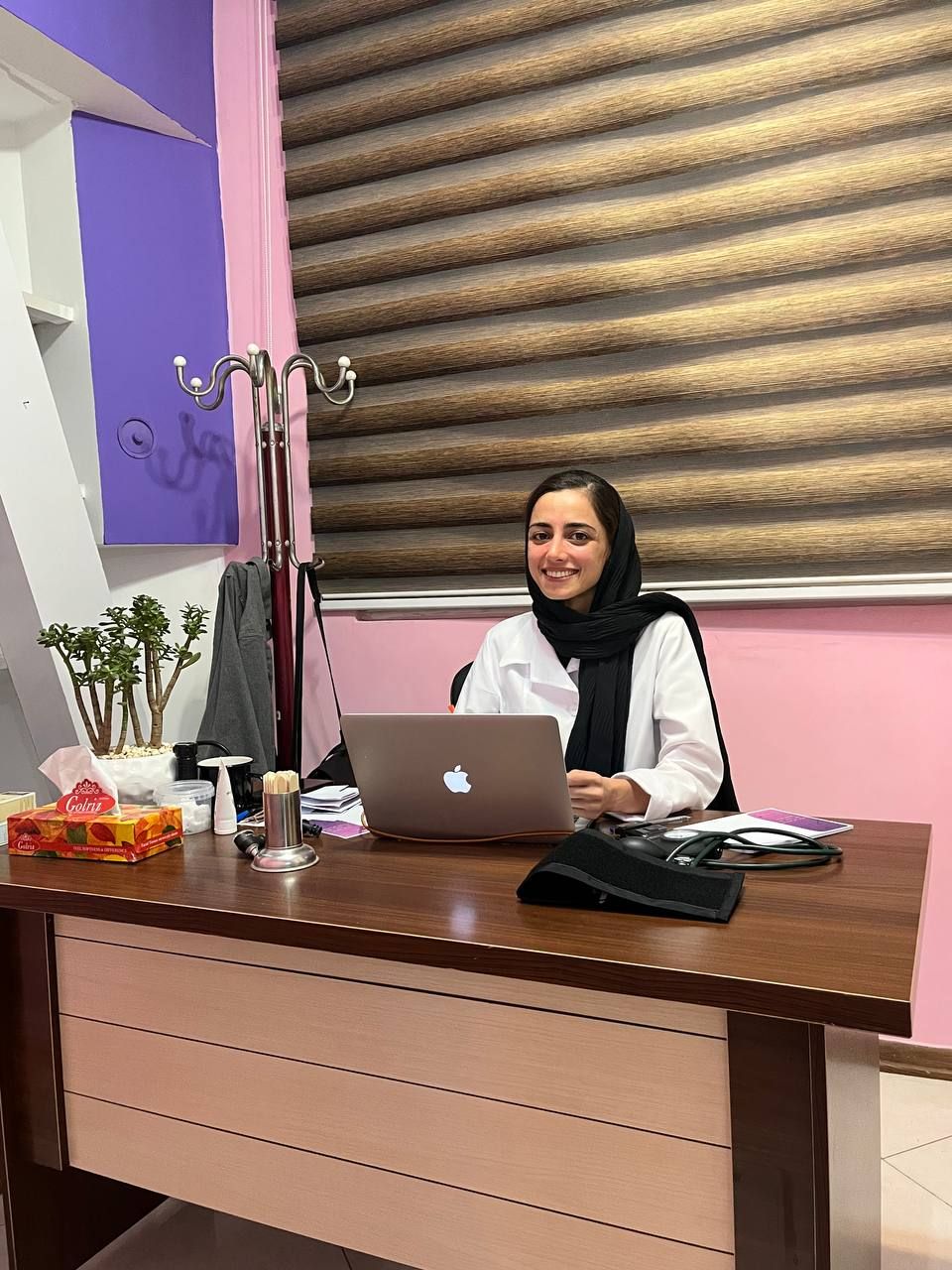 دکتر مهدیه نخعی