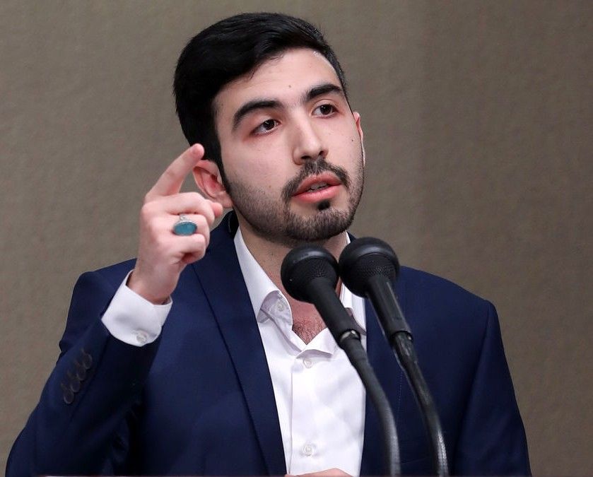 دکتر محمدرضا گنج دانش متخصص طب کار