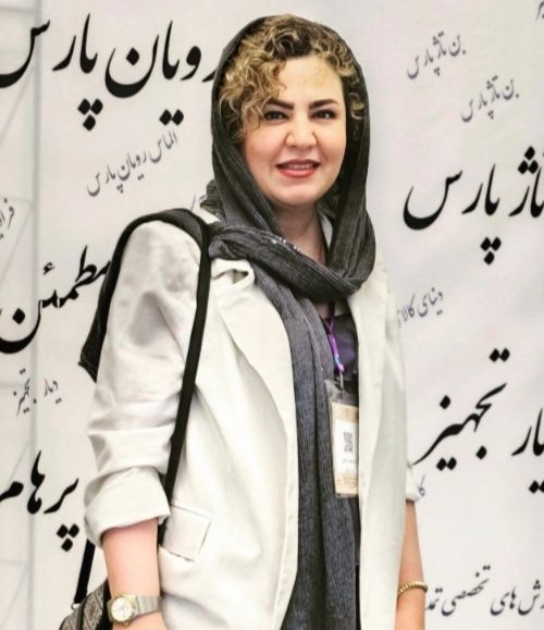 دکتر مهشید ناطقی دکترای دندانپزشکی