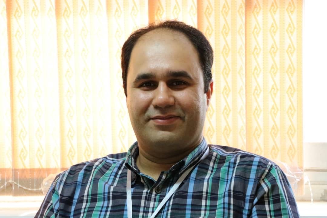 دکتر علی داوریان متخصص بیماری‌های داخلی(درمان دیابت، فشارخون، مشکلات ریوی و غده تیروئید،روماتیسم،کلیه، درمان بیماران بستری در بخش و ICU)