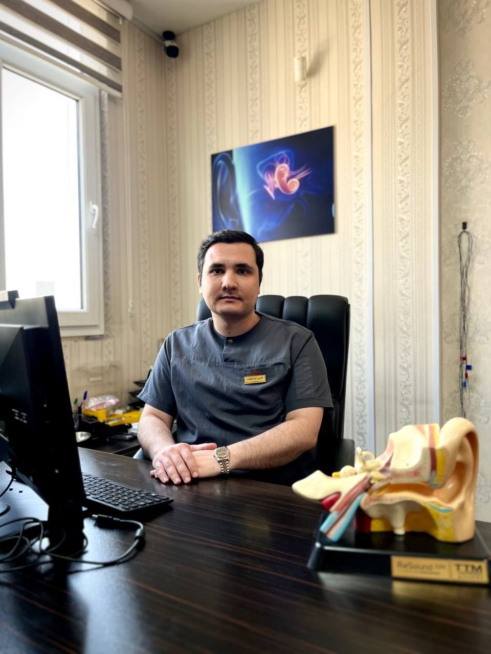 دکتر امین دیناروند