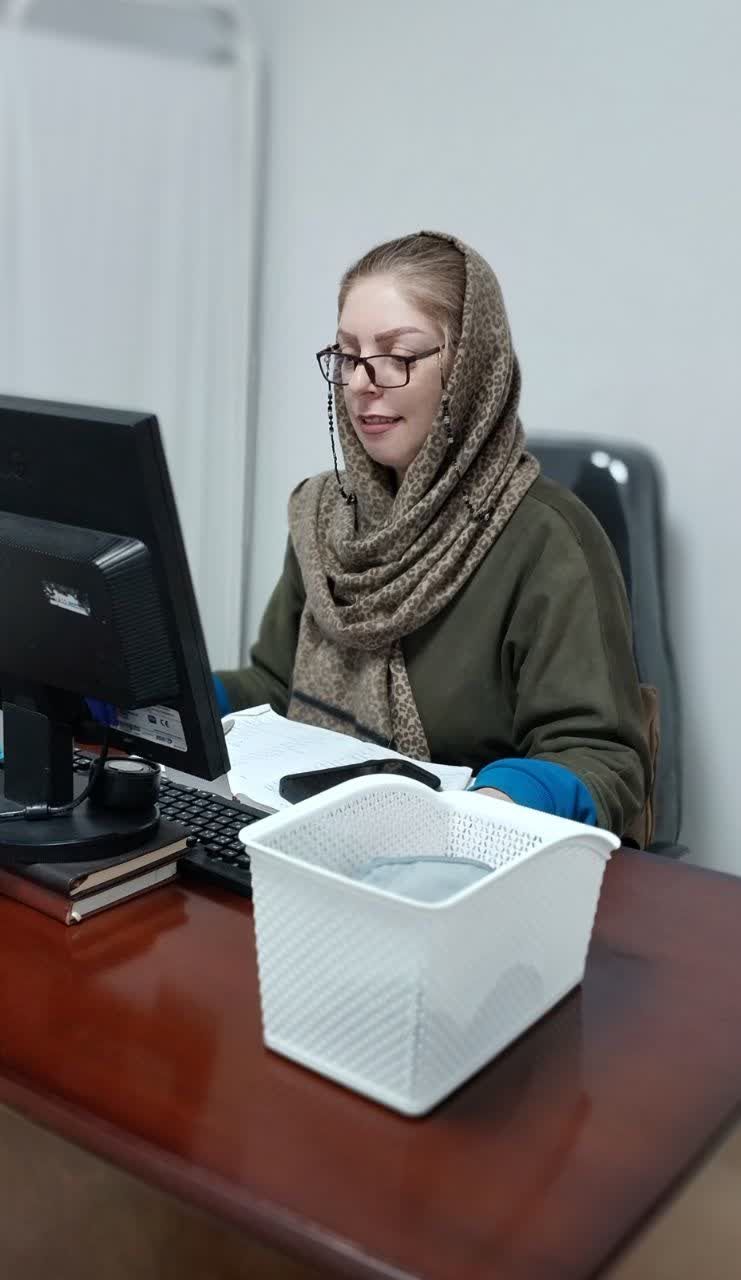 دکتر فوژان مختاری