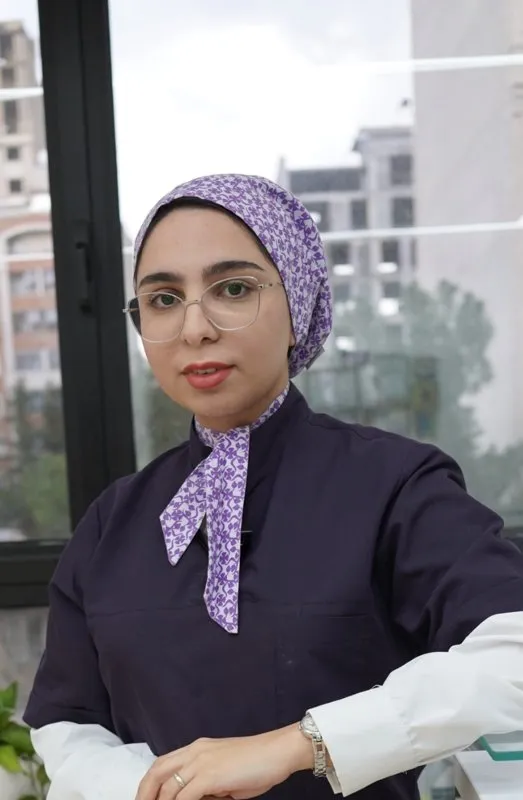 دکتر صبا قبادی دکترای حرفه‌ای دندانپزشکی، جراحی، ایمپلنت، زیبایی، درمان ریشه