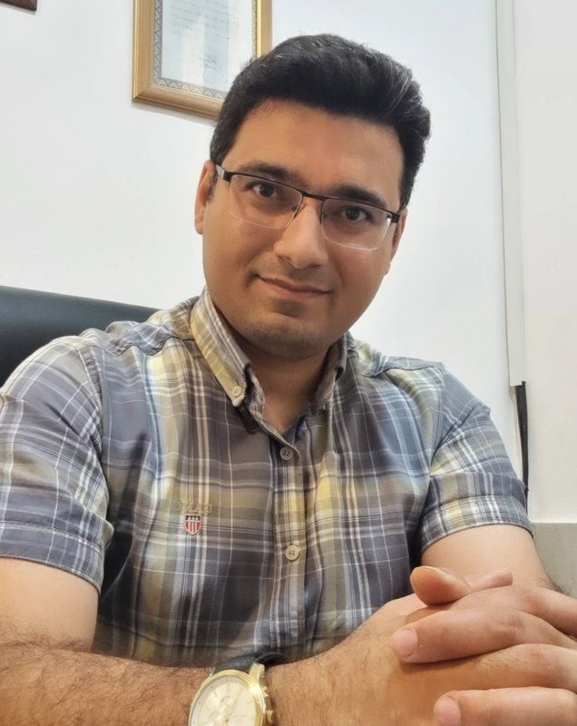 دکتر سعید باستان