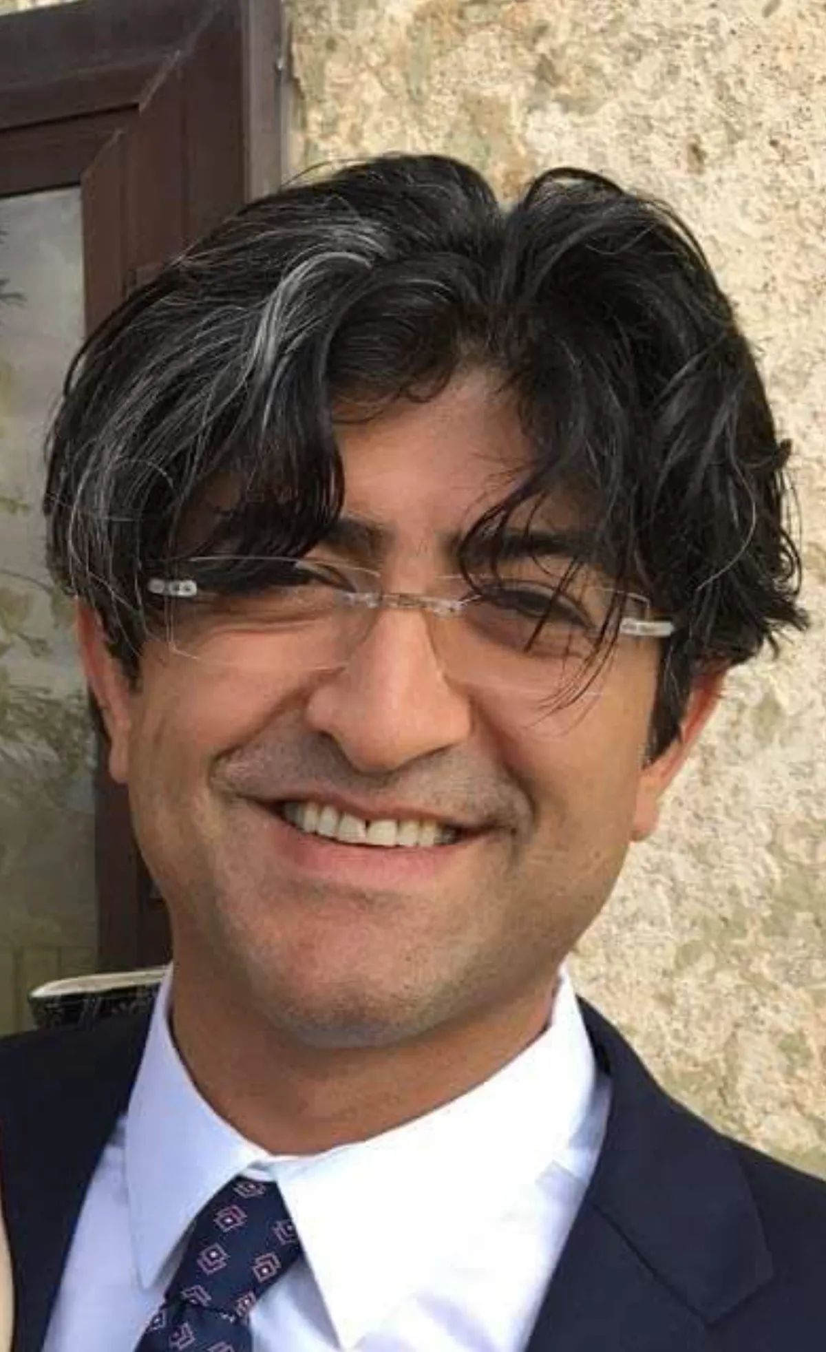 دکتر روزبه بدیعی