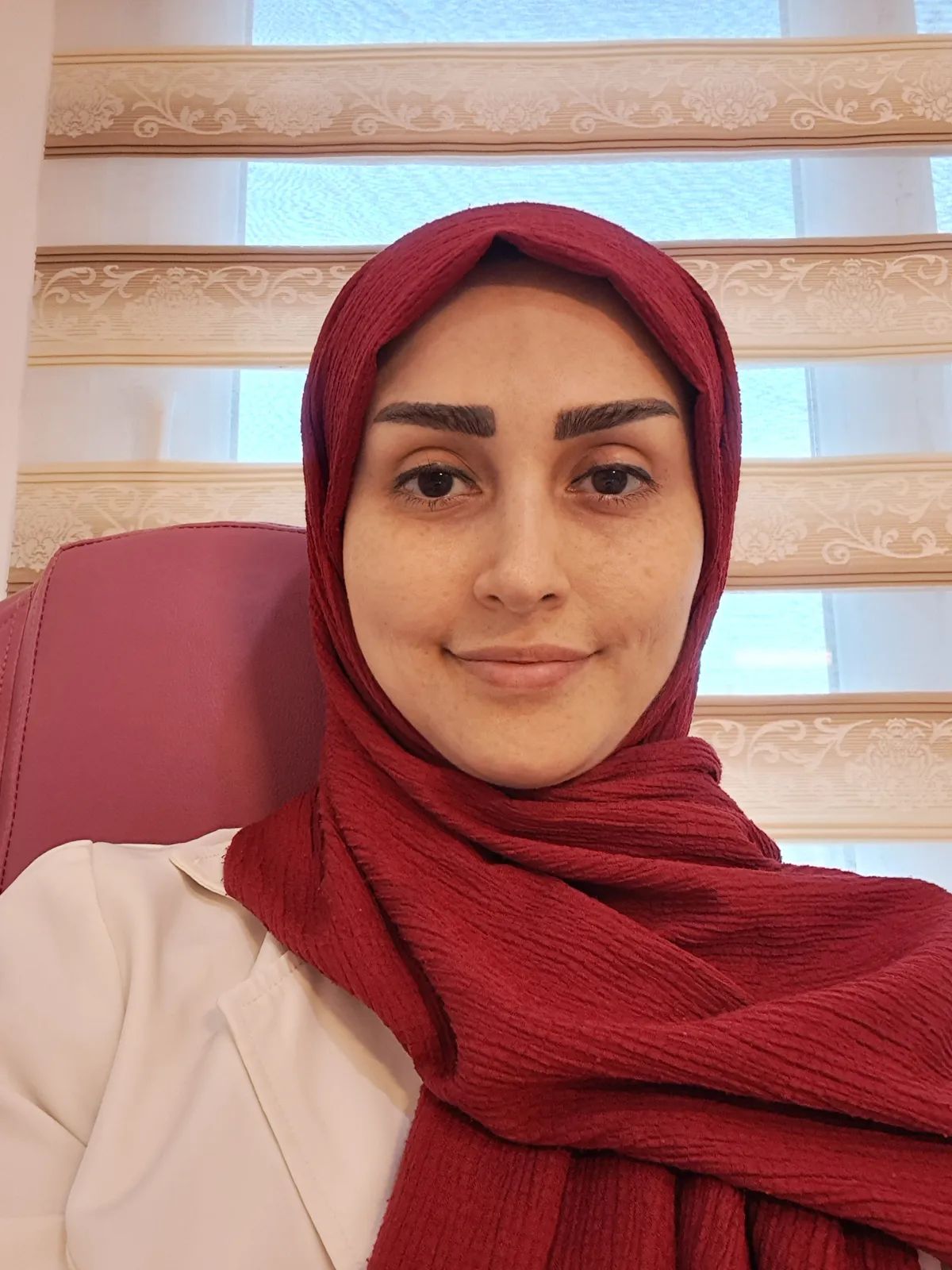 دکتر راحله بهزادی متخصص زنان و زایمان
