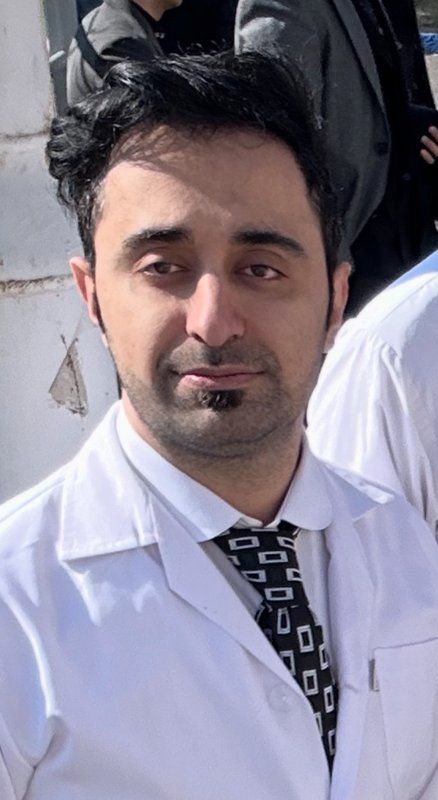 دکتر میلاد کریمی سقزی دکترای پزشکی