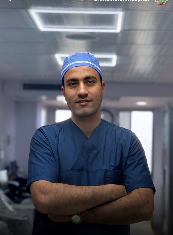 دکتر علی مومن زاده آرانی