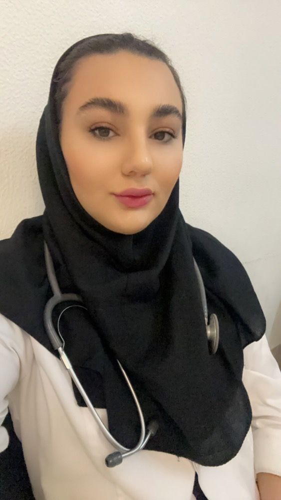 دکتر فاطمه نظری پزشک عمومی