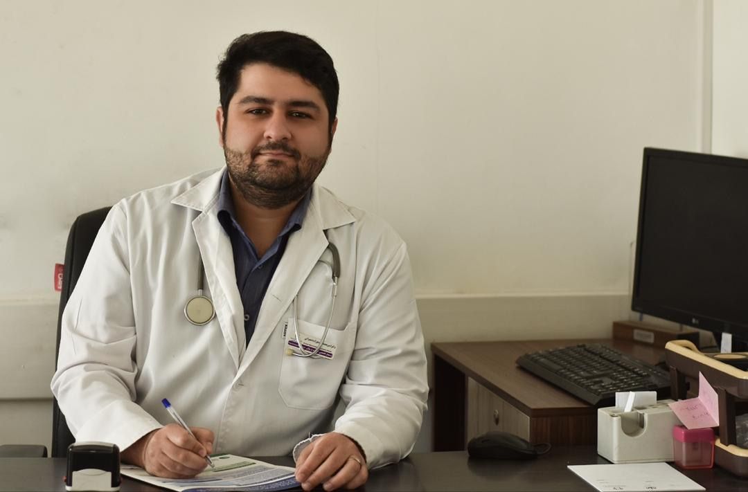 دکتر امیرمحمد عموزاده عمرانی متخصص روانپزشکی