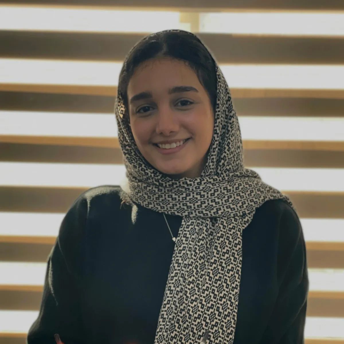 دکتر مائده آسوری