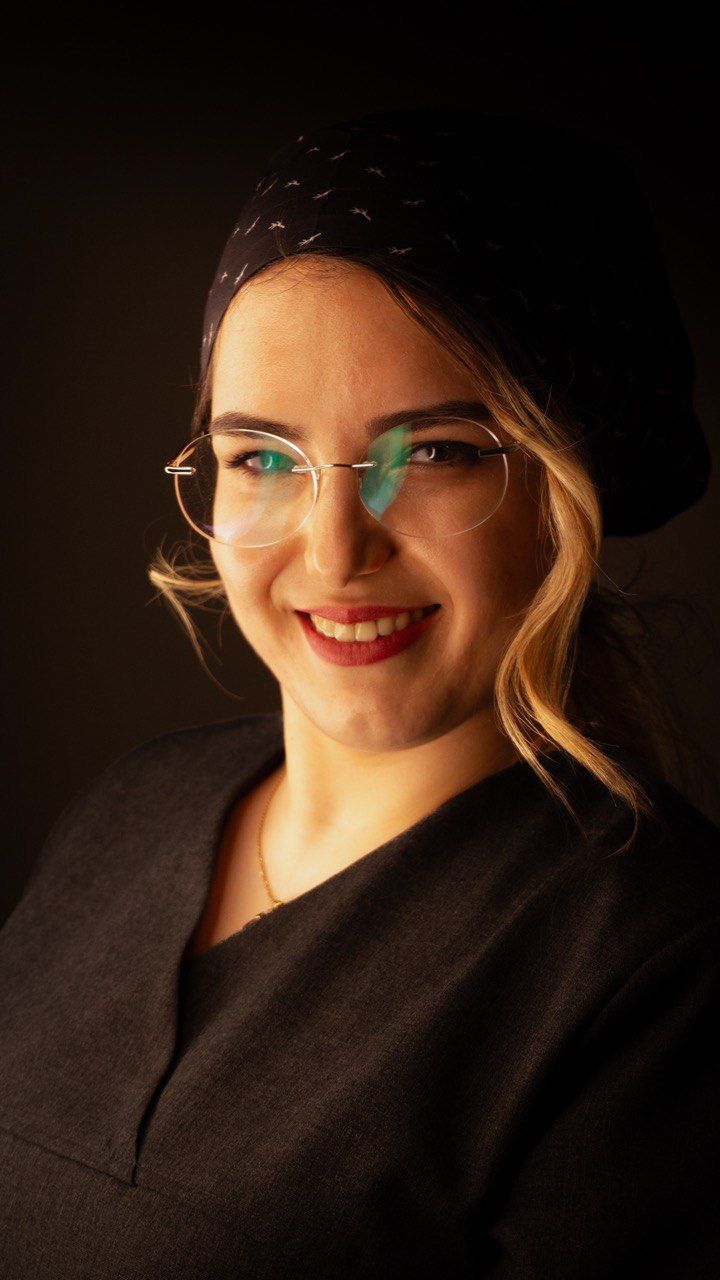 دکتر مریم عزتی گرگری