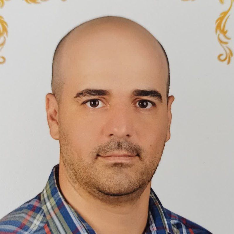 دکتر وحید مختاری