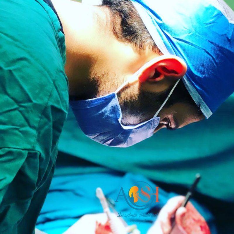 دکتر امین شهبازی ارولوژیست( جراح کلیه و مجاری ادراری تناسلی(