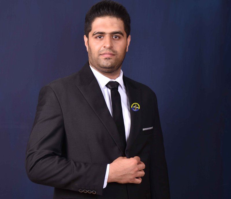 دکتر آرمین ناروئی