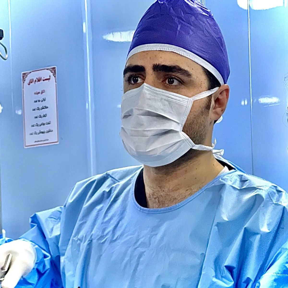 دکتر افشین حسنوند متخصص جراحی عمومی و لاپاروسکوپی