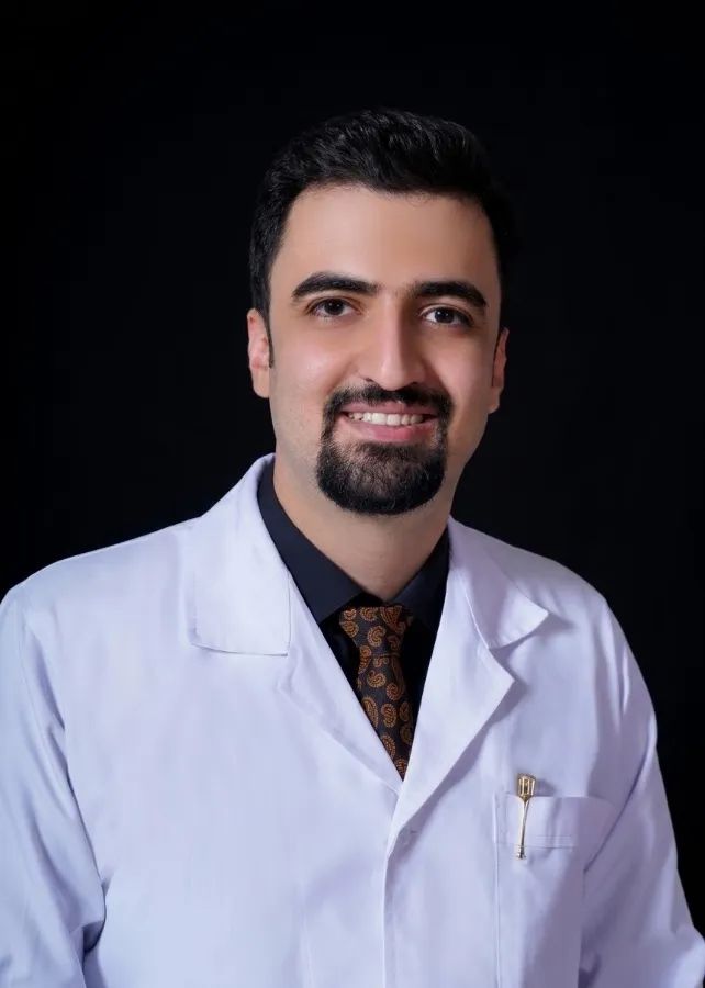 دکتر امیر قرآنی متخصص جراحی دهان و فک و صورت, دکترای دندانپزشکی