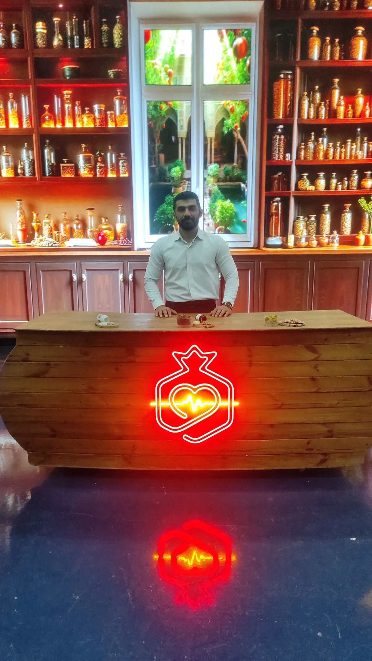 دکتر مصطفی احمدی