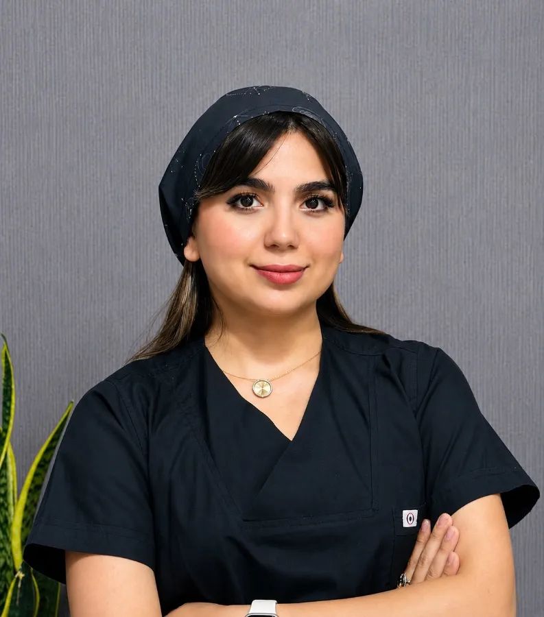 دکتر سارا اکبری فرد دکترای دندانپزشکی